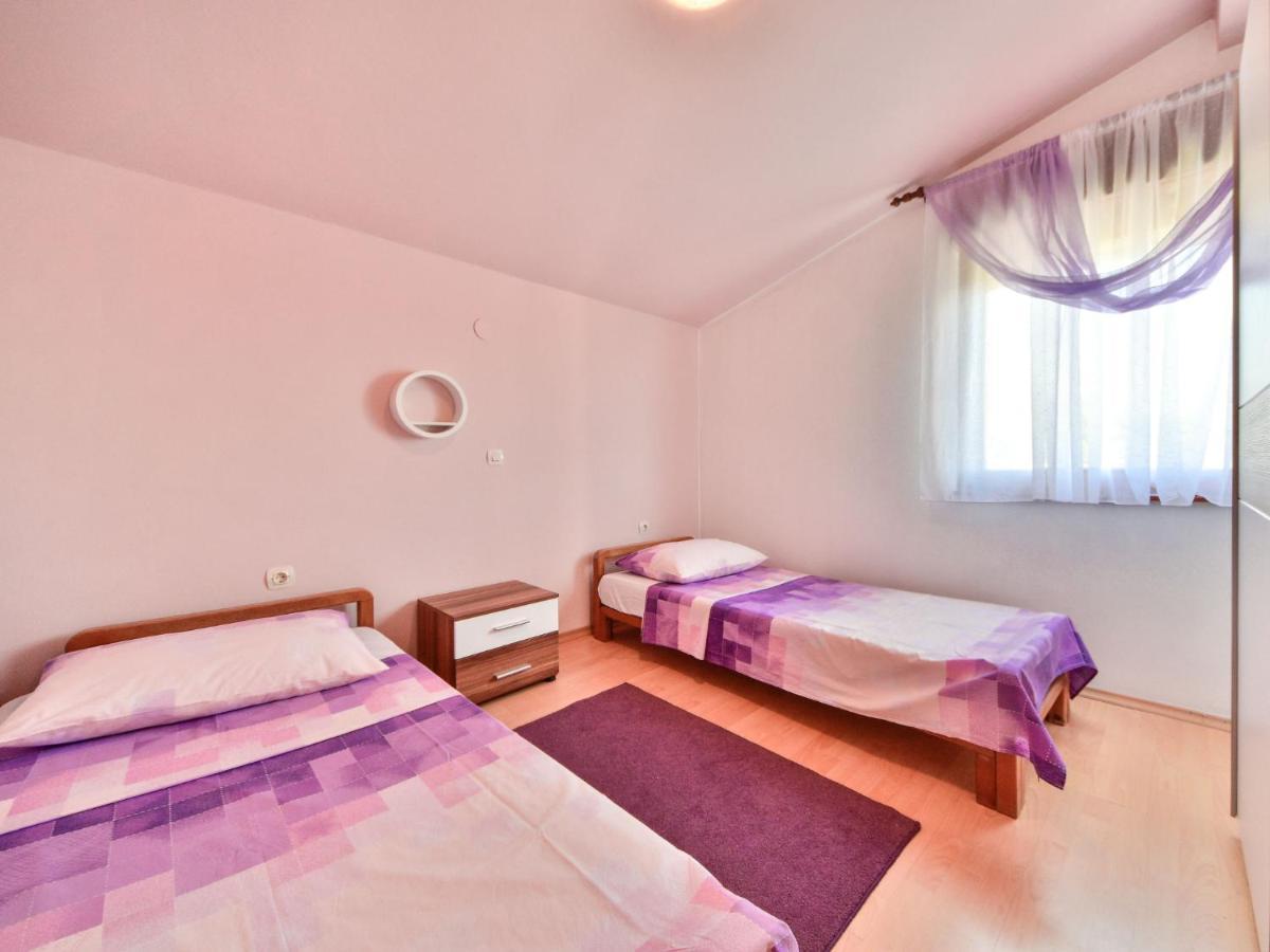 Apartment Fani-4 By Interhome Banjol Eksteriør billede
