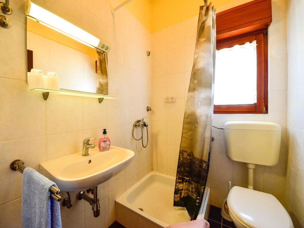 Apartment Fani-4 By Interhome Banjol Eksteriør billede